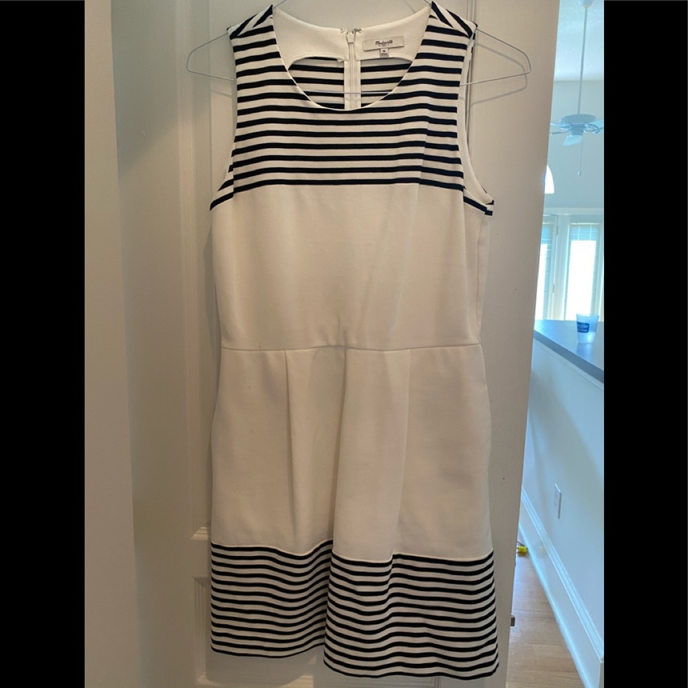 Madewell black and white dress Size small